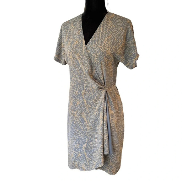 Aritzia Babaton Wallace Wrap Mini Dress XS - Picture 9 of 9